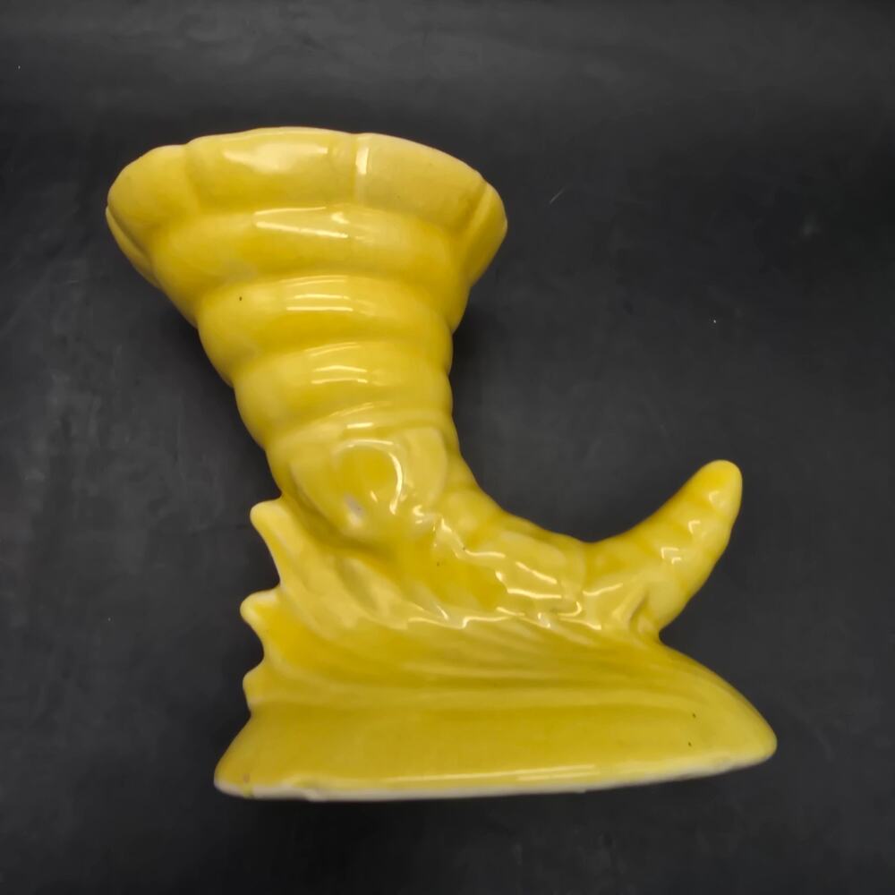 Vintage Yellow Cornucopia Vase USA Pottery Flower Leaves